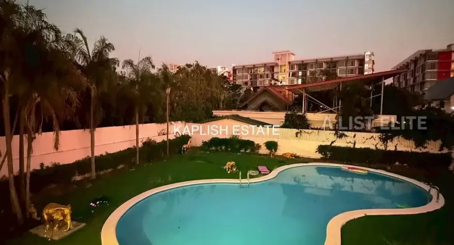 Haus zur Miete mit 5 Zimmer in Bang Lamung, Chonburi