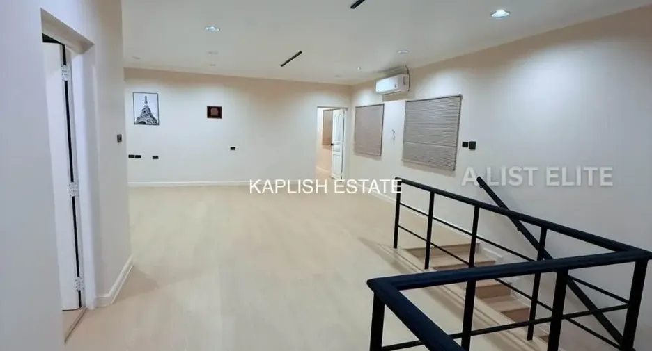 Haus zur Miete mit 5 Zimmer in Bang Lamung, Chonburi