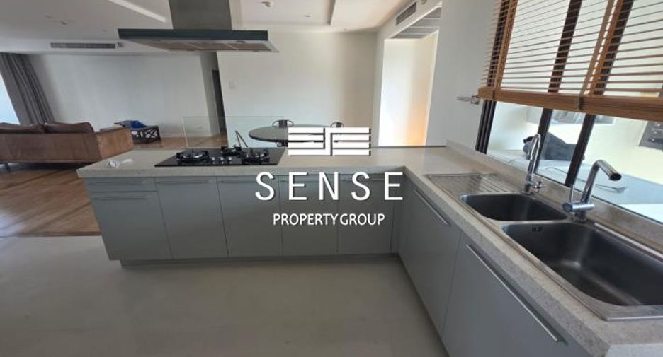 For rent 3 bedrooms condo in Watthana, Bangkok