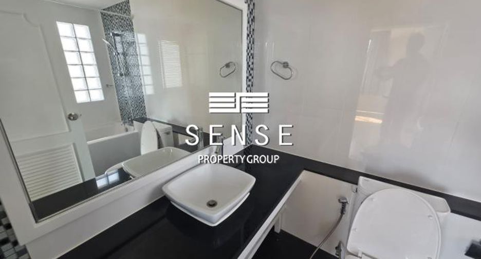 For rent 3 bedrooms condo in Watthana, Bangkok