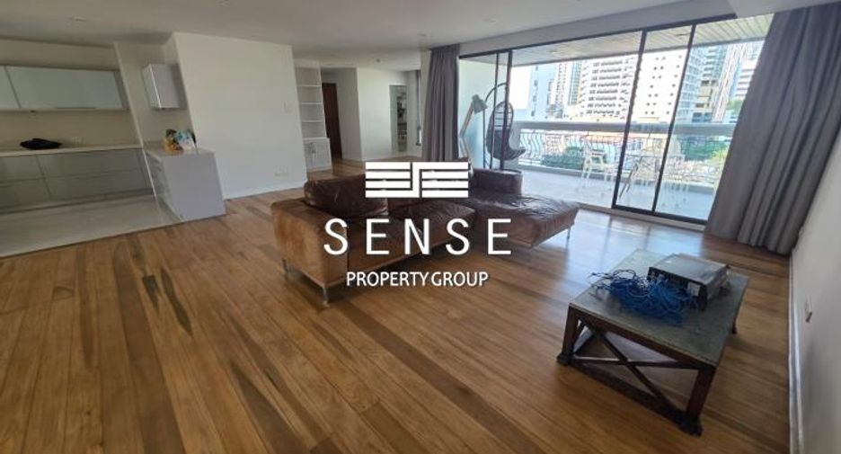 For rent 3 bedrooms condo in Watthana, Bangkok