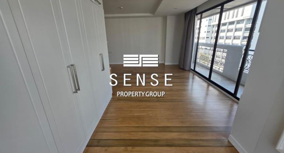 For rent 3 bedrooms condo in Watthana, Bangkok