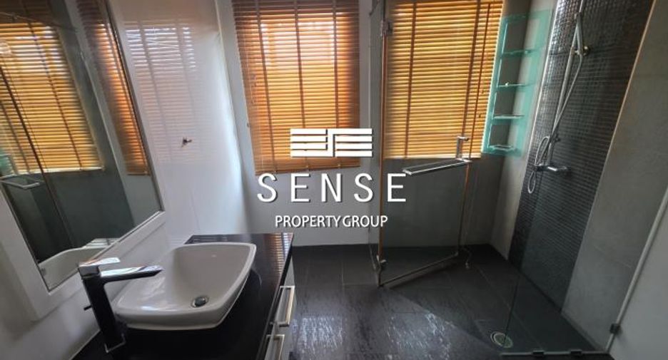 For rent 3 bedrooms condo in Watthana, Bangkok