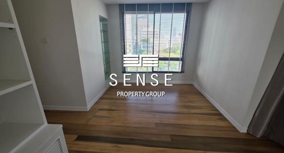 For rent 3 bedrooms condo in Watthana, Bangkok