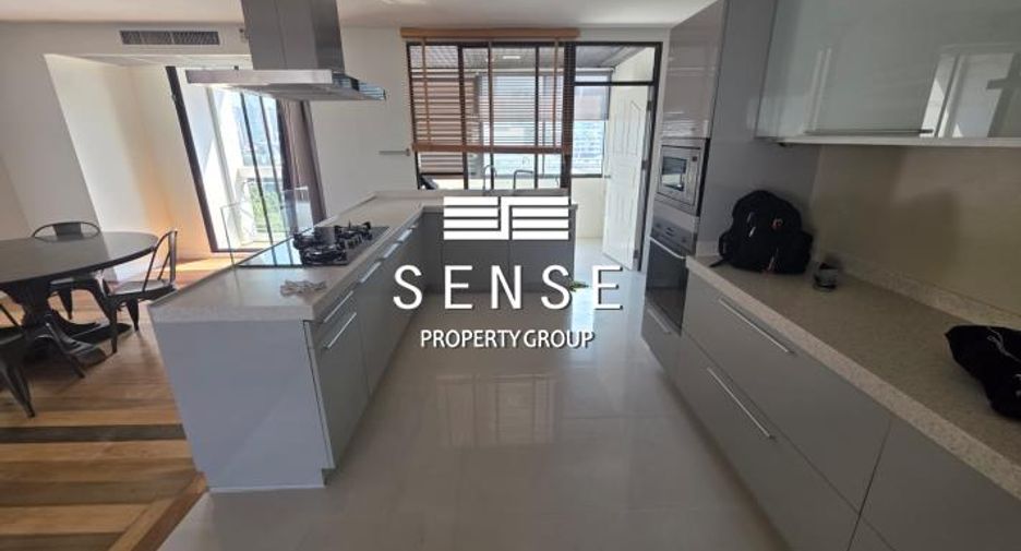 For rent 3 bedrooms condo in Watthana, Bangkok