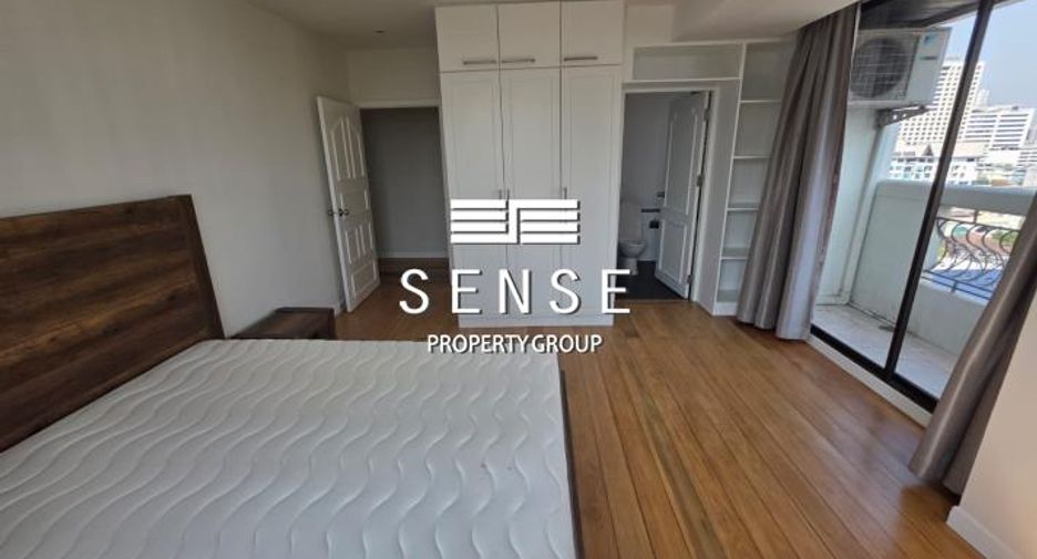 For rent 3 bedrooms condo in Watthana, Bangkok