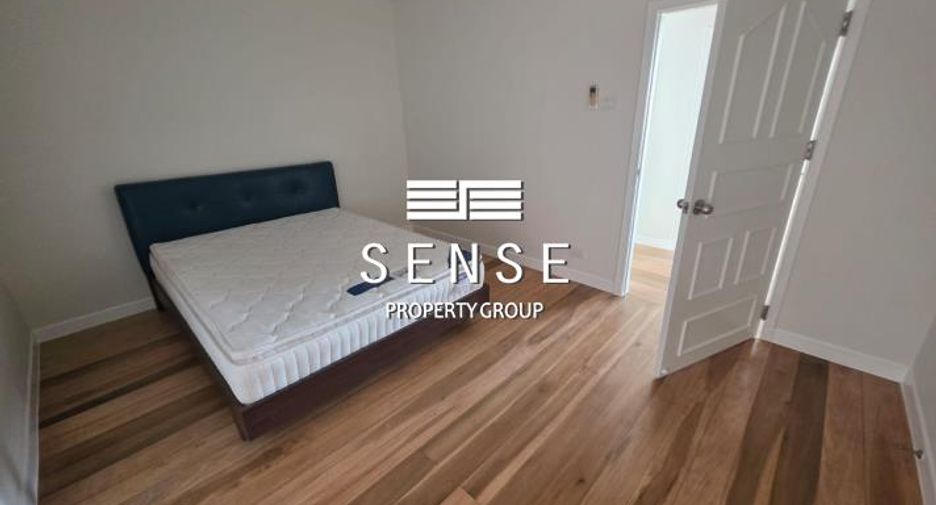 For rent 3 bedrooms condo in Watthana, Bangkok