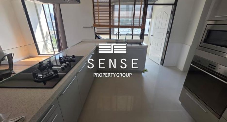For rent 3 bedrooms condo in Watthana, Bangkok