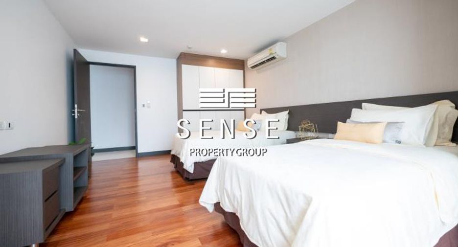 For rent 3 bedrooms condo in Watthana, Bangkok