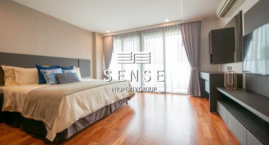 For rent 3 bedrooms condo in Watthana, Bangkok