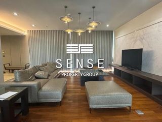 For rent 3 bedrooms condo in Khlong Toei, Bangkok