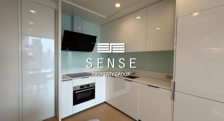 For rent 2 bedrooms condo in Sathon, Bangkok