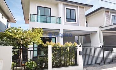 For sale 3 bedrooms house in Bang Lamung, Chonburi
