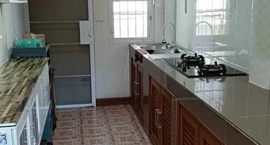 For rent 3 bedrooms house in Saraphi, Chiang Mai