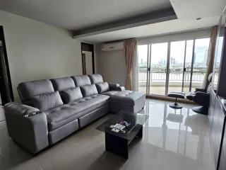 For rent 3 bedrooms condo in Bang Kho Laem, Bangkok