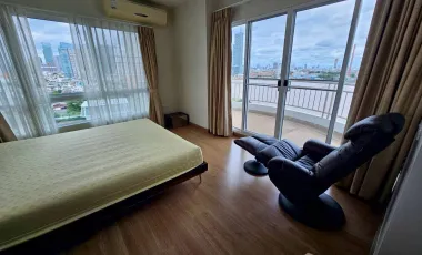À louer 3 chambres condo à Bang Kho Laem, Bangkok