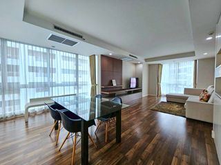 For rent 2 bedrooms condo in Pathum Wan, Bangkok