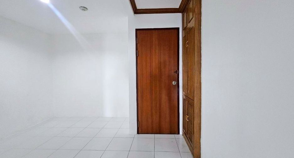 Wohnung zur Miete mit 2 Zimmer in Khlong Toei, Bangkok