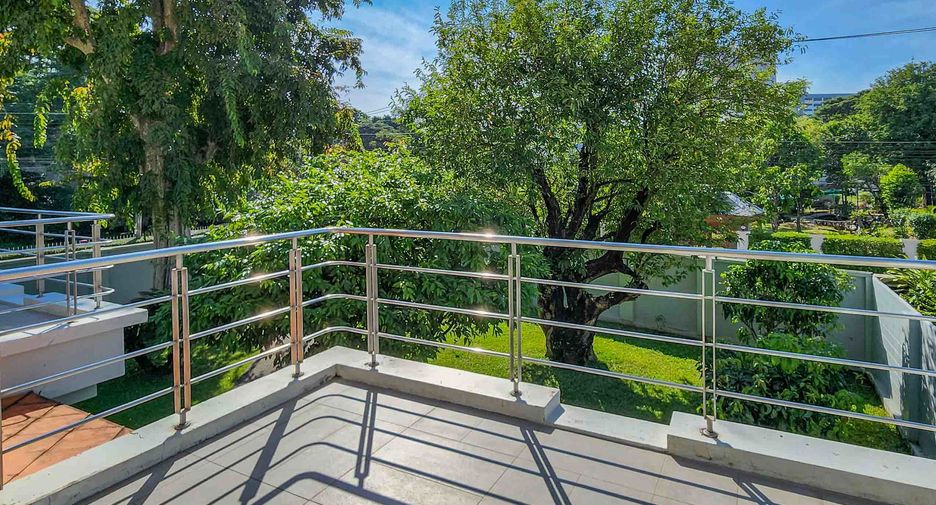 À vendre 4 chambres maison à Mueang Chiang Mai, Chiang Mai