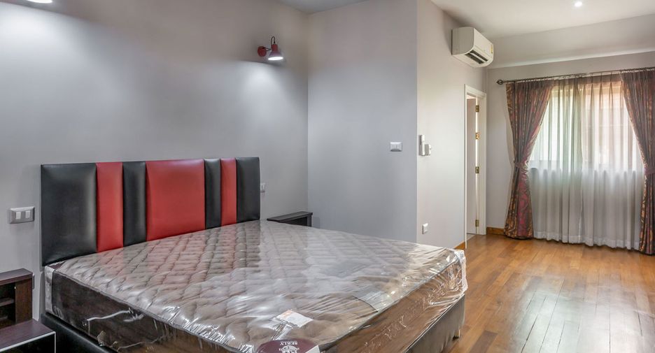 À vendre 4 chambres maison à Mueang Chiang Mai, Chiang Mai