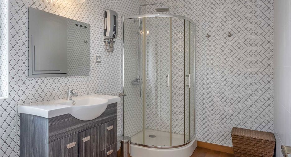 À vendre 4 chambres maison à Mueang Chiang Mai, Chiang Mai