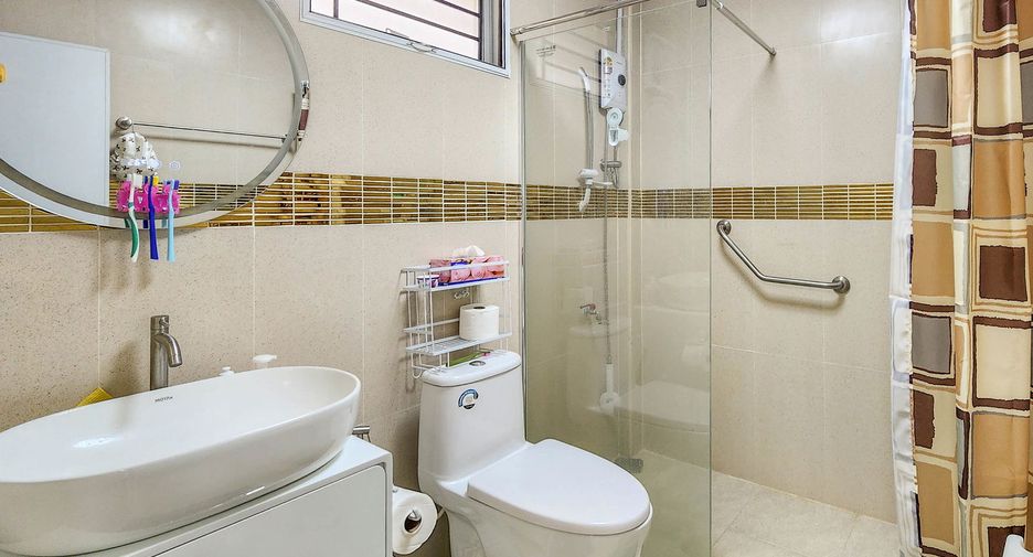 For rent and for sale 2 bedrooms house in Mueang Chiang Mai, Chiang Mai