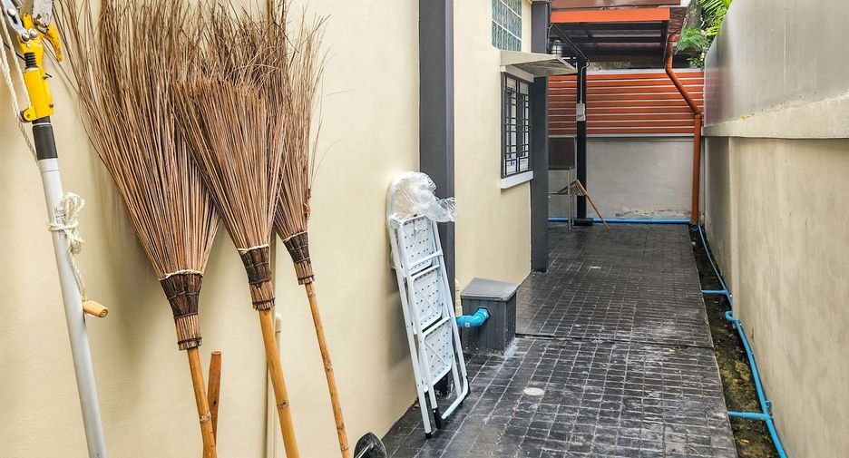 For rent and for sale 2 bedrooms house in Mueang Chiang Mai, Chiang Mai