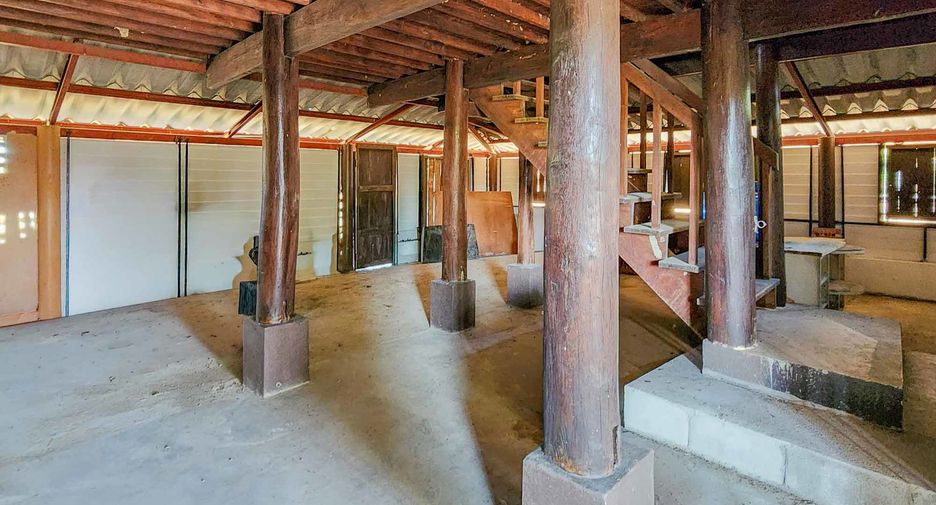 Продажа 4 спальни дом в Дои Сакет, Чианг Маи
