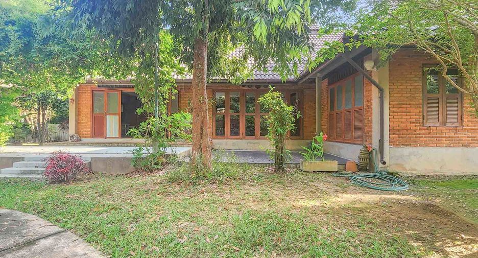 À vendre 4 chambres maison à Hang Dong, Chiang Mai