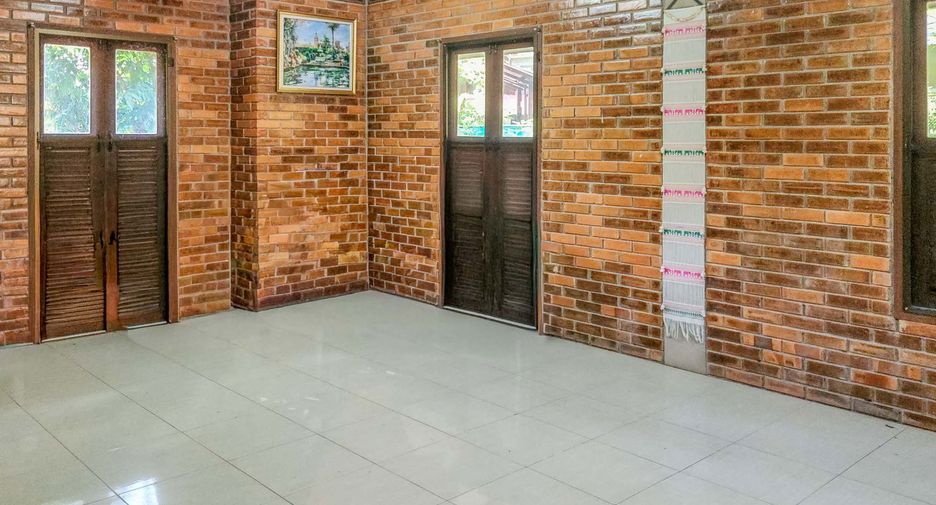 À vendre 4 chambres maison à Hang Dong, Chiang Mai