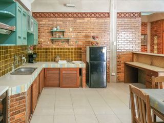 À vendre 4 chambres maison à Hang Dong, Chiang Mai