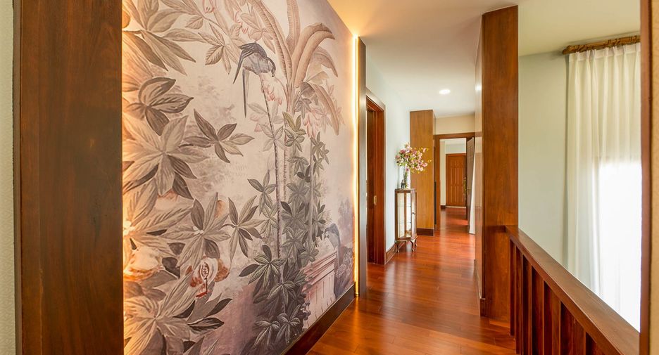 For rent and for sale 7 bedrooms house in Saraphi, Chiang Mai