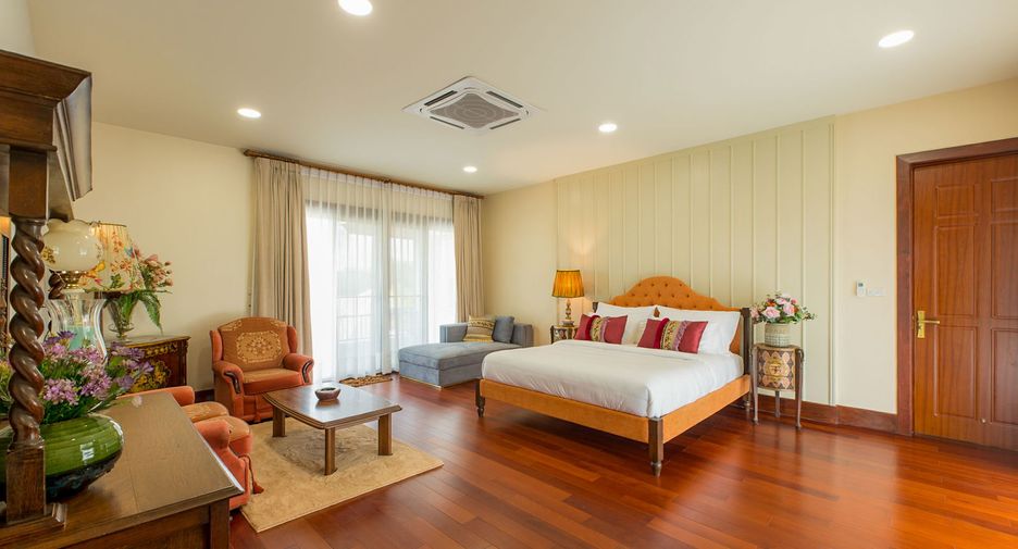 For rent and for sale 7 bedrooms house in Saraphi, Chiang Mai
