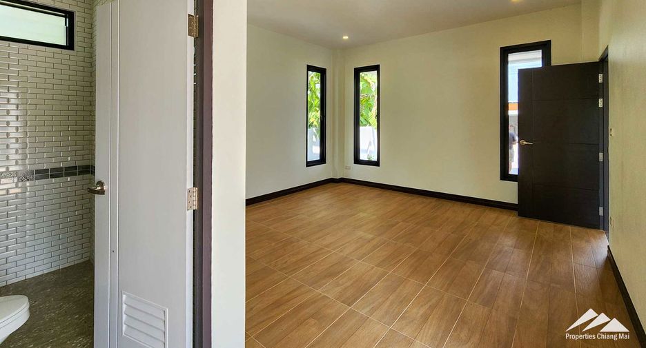Haus zum Kauf mit 5 Zimmer in Doi Saket, Chiang Mai