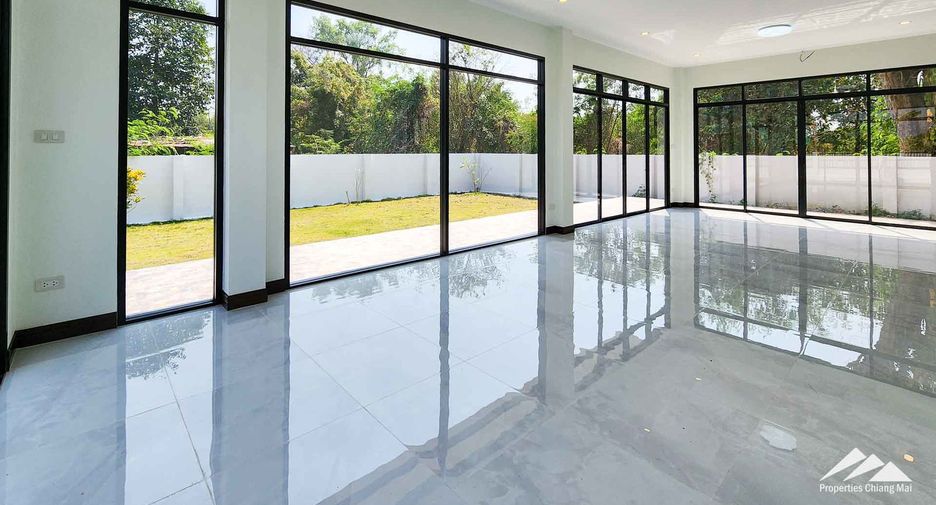 Haus zum Kauf mit 5 Zimmer in Doi Saket, Chiang Mai