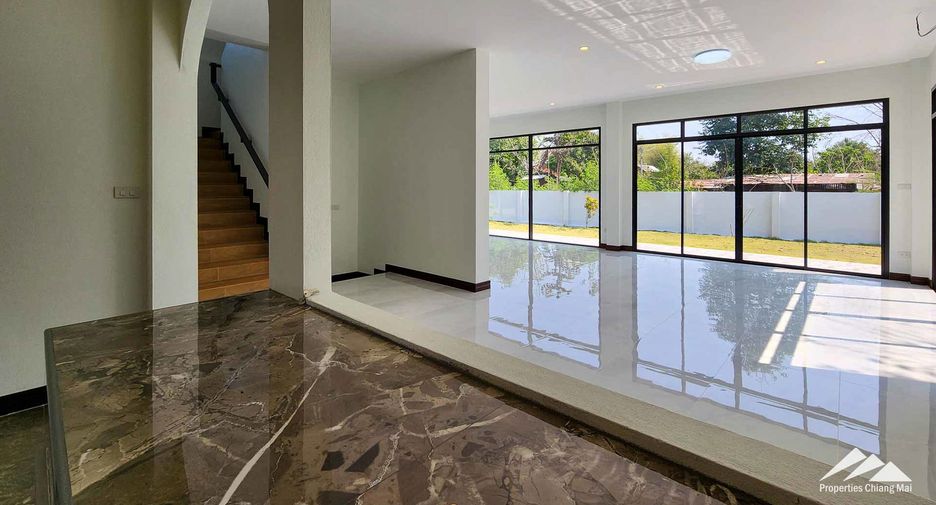Haus zum Kauf mit 5 Zimmer in Doi Saket, Chiang Mai