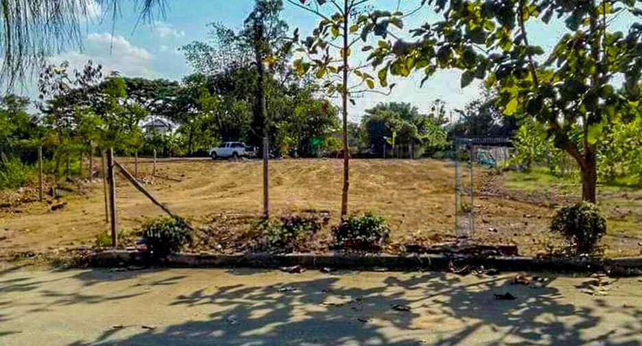 Terreno en venta en San Kamphaeng, Chiang Mai