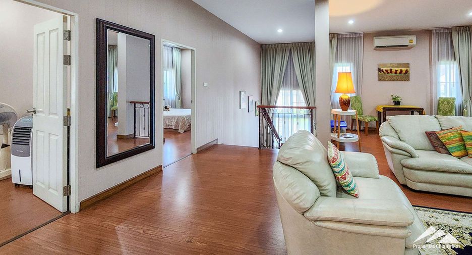 Casa en venta de 5 habitaciones en San Kamphaeng, Chiang Mai