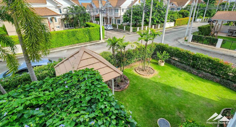 Casa en venta de 5 habitaciones en San Kamphaeng, Chiang Mai