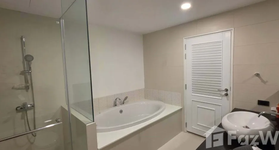 For sale and for rent 2 bedrooms condo in Hua Hin, Prachuap Khiri Khan
