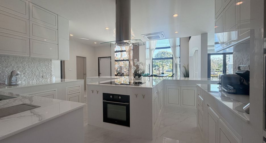 For rent 6 ベッドルーム villa in Mueang Phuket, Phuket