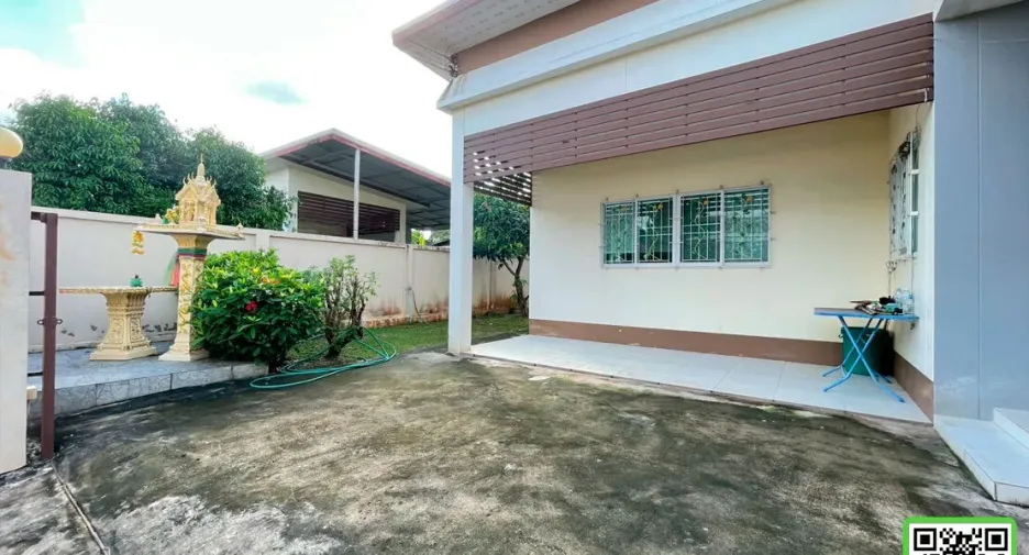 For sale 4 bedrooms house in Mueang Uttaradit, Uttaradit