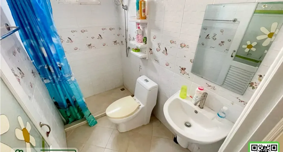 For sale 4 bedrooms house in Mueang Uttaradit, Uttaradit