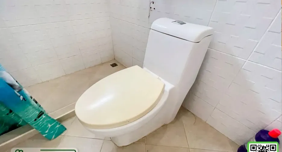 For sale 4 bedrooms house in Mueang Uttaradit, Uttaradit