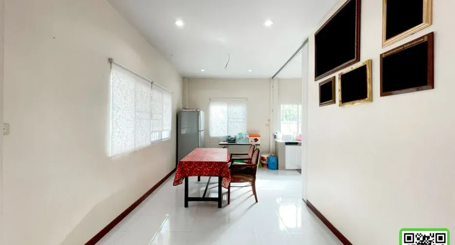 For sale 4 bedrooms house in Mueang Uttaradit, Uttaradit