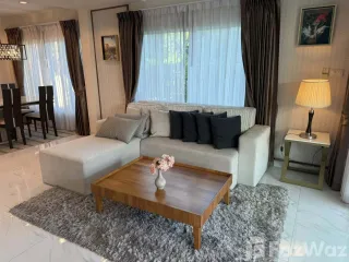 For rent 4 bedrooms townhouse in Pak Kret, Nonthaburi