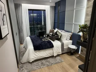 For sale 3 bedrooms condo in Watthana, Bangkok