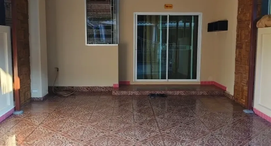 For sale and for rent 3 bedrooms townhouse in Bang Bua Thong, Nonthaburi