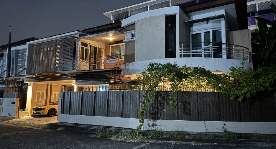 For sale 3 bedrooms house in Prawet, Bangkok