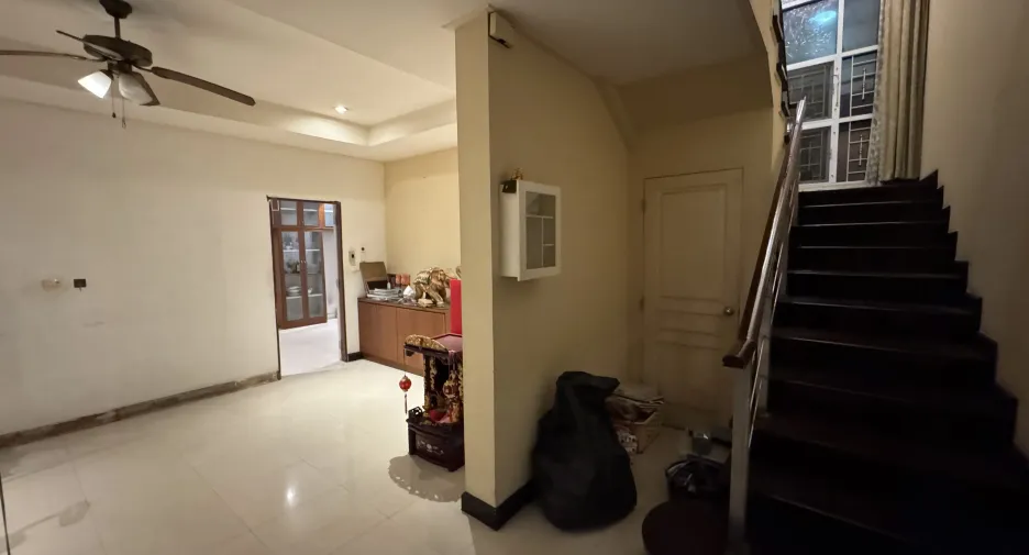 For sale 3 bedrooms house in Prawet, Bangkok